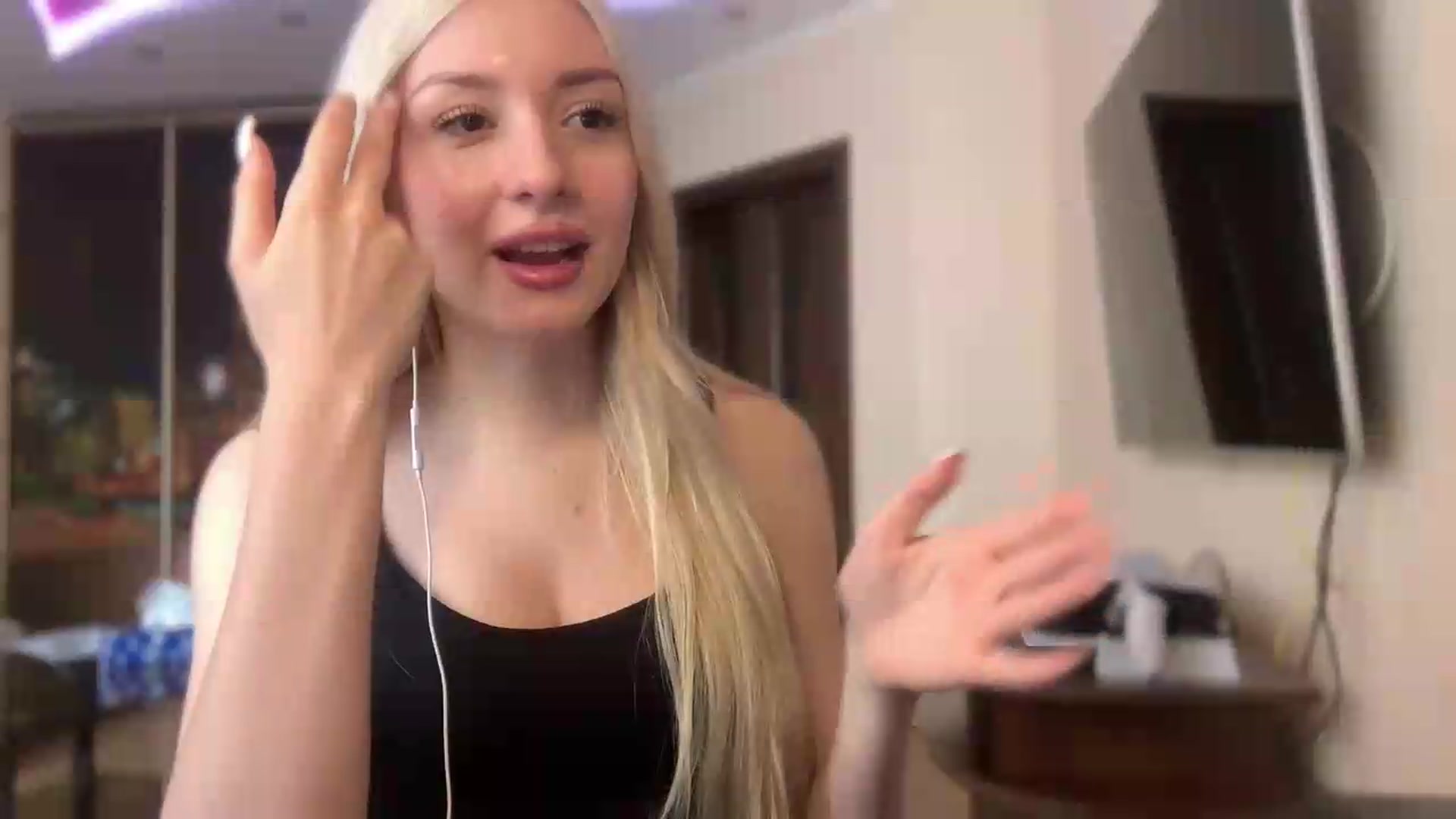 Gallery image thumbnail from SyndyRein's myfreecams stream on, 05/25/2026, 09:59 image 11 of 20