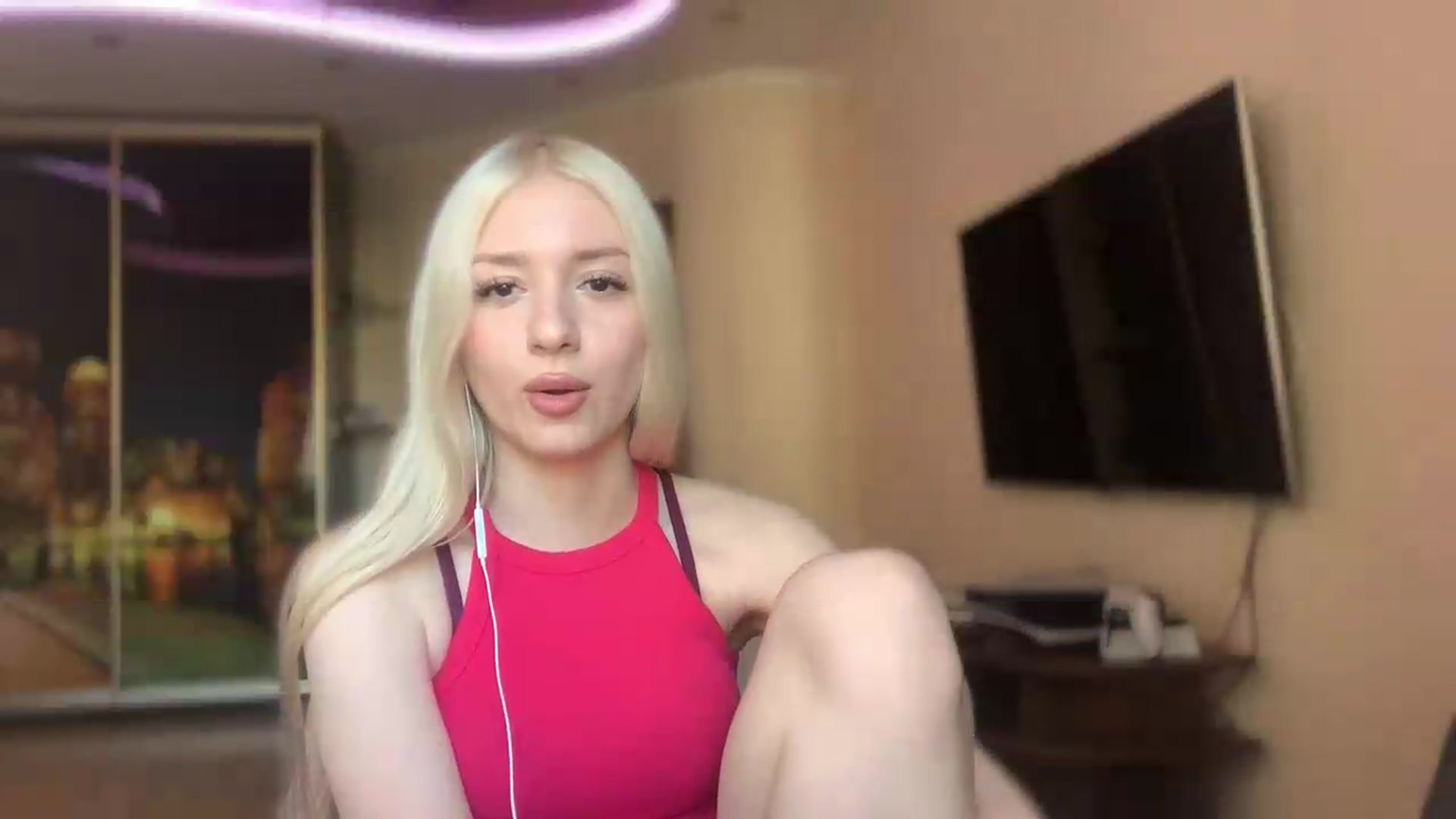 Gallery image thumbnail from SyndyRein's myfreecams stream on, 05/26/2026, 07:43 image 18 of 20