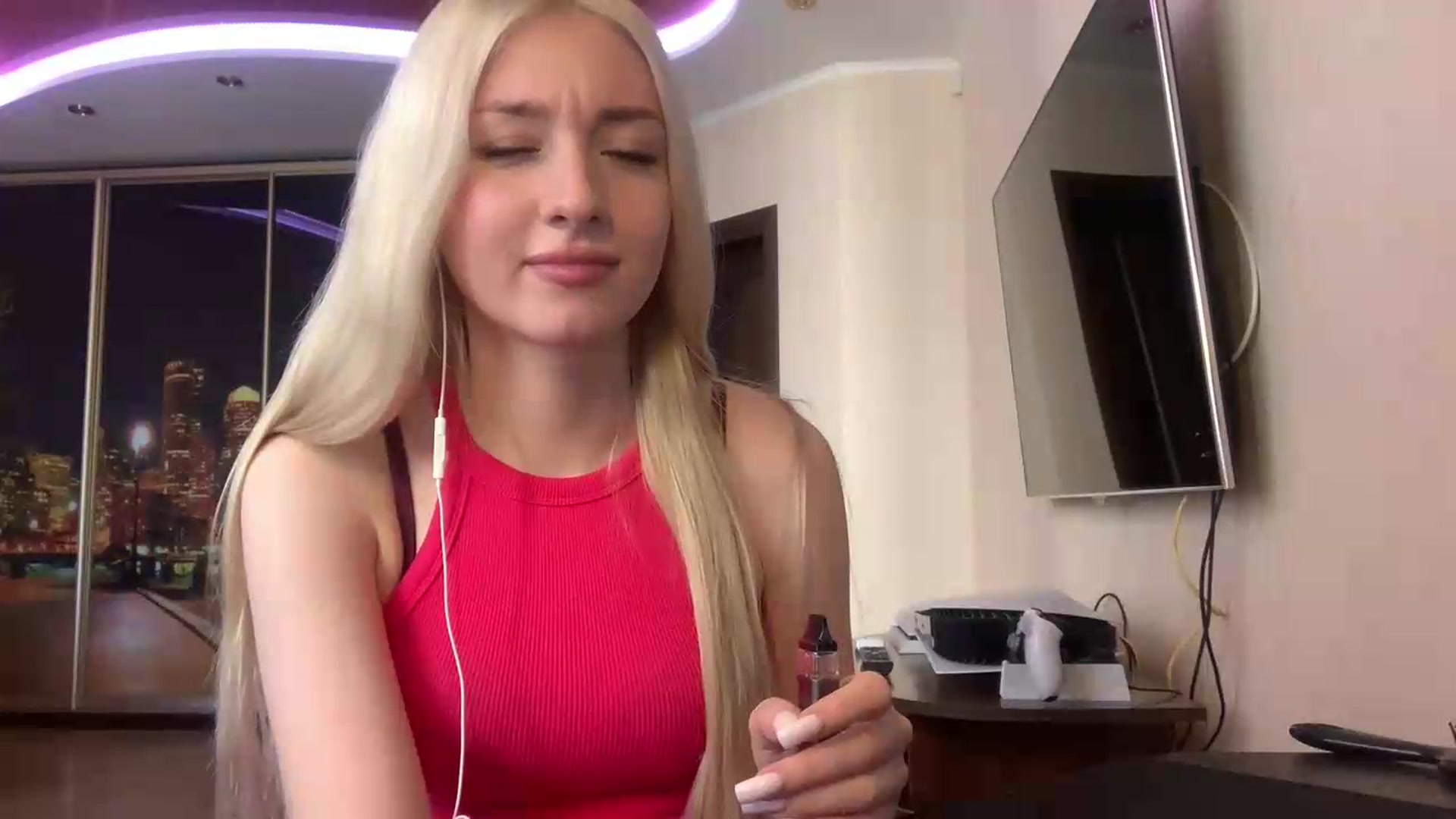 Gallery image thumbnail from SyndyRein's myfreecams stream on, 05/26/2026, 10:21 image 19 of 20