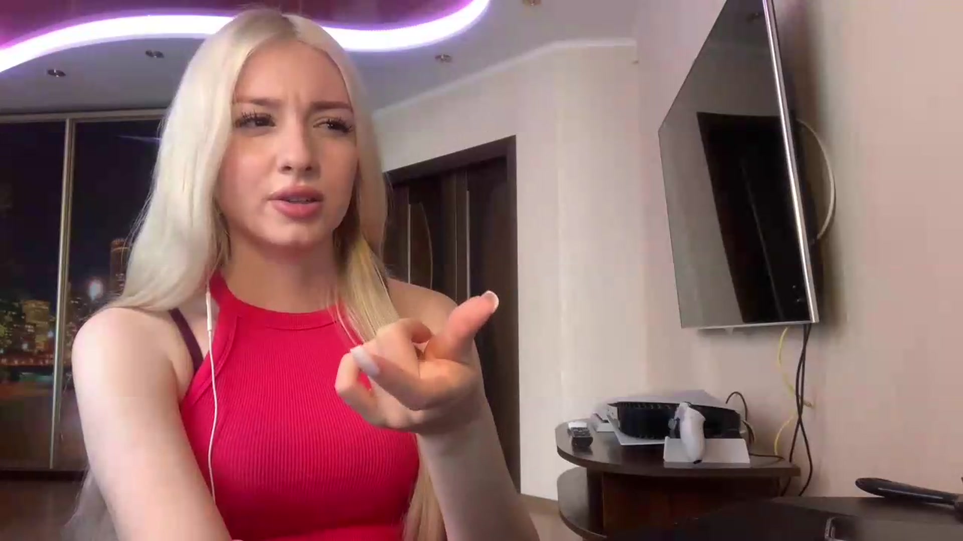 Gallery image thumbnail from SyndyRein's myfreecams stream on, 05/26/2026, 10:21 image 12 of 20
