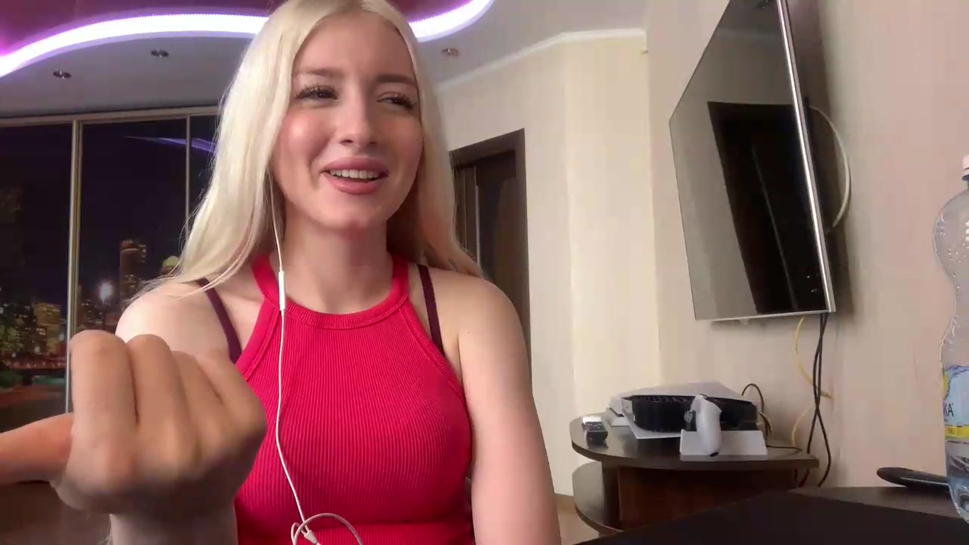 Gallery image thumbnail from SyndyRein's myfreecams stream on, 05/26/2026, 10:49 image 19 of 20