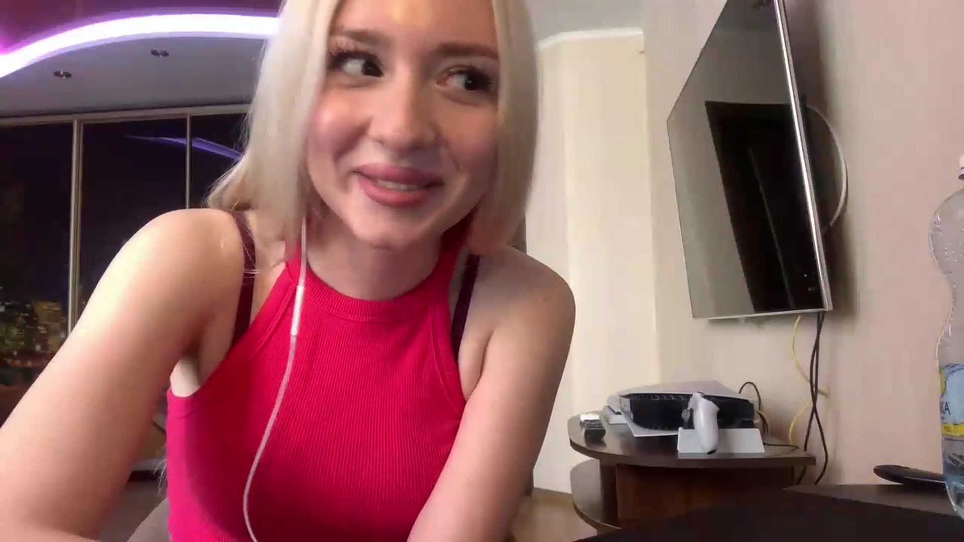 Gallery image thumbnail from SyndyRein's myfreecams stream on, 05/26/2026, 10:49 image 16 of 20
