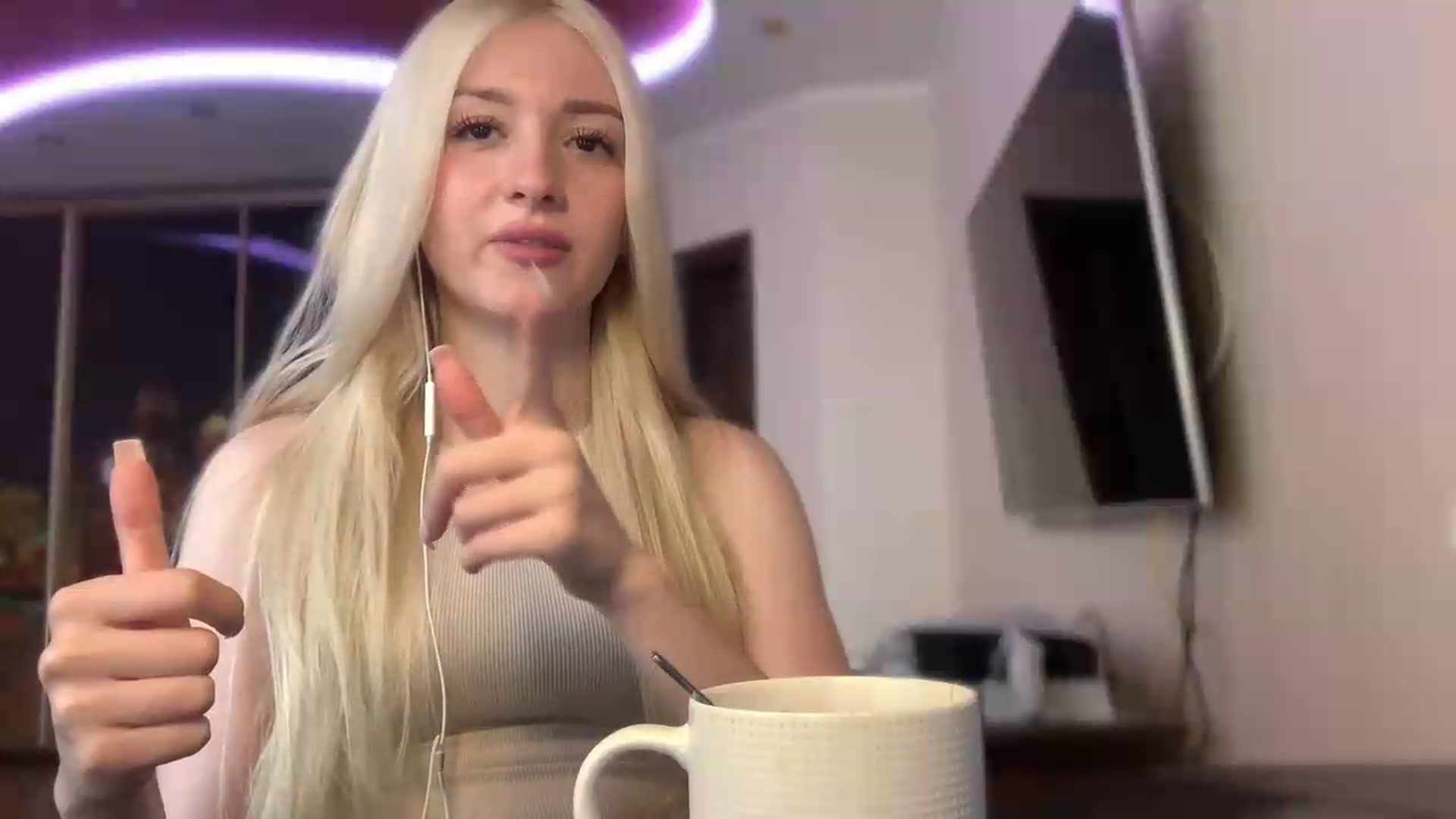 Gallery image thumbnail from SyndyRein's myfreecams stream on, 05/27/2026, 11:12 image 18 of 20