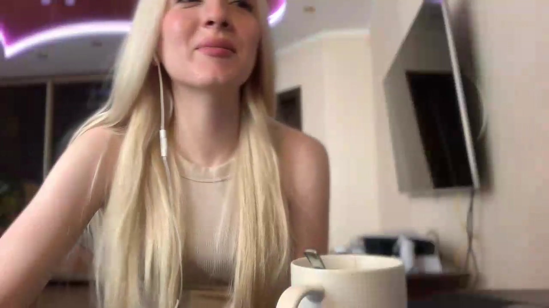 Gallery image thumbnail from SyndyRein's myfreecams stream on, 05/27/2026, 11:12 image 5 of 20