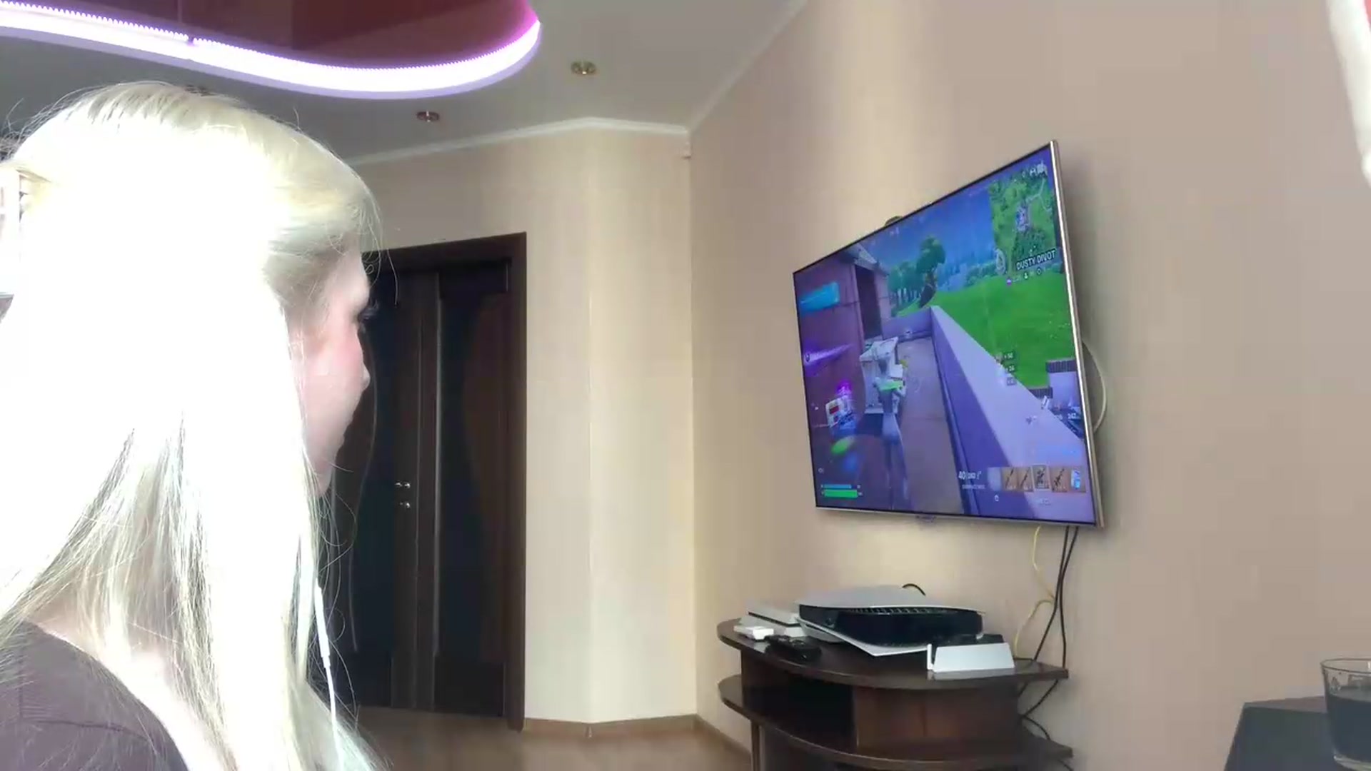 Gallery image thumbnail from SyndyRein's myfreecams stream on, 05/28/2026, 10:21 image 3 of 20