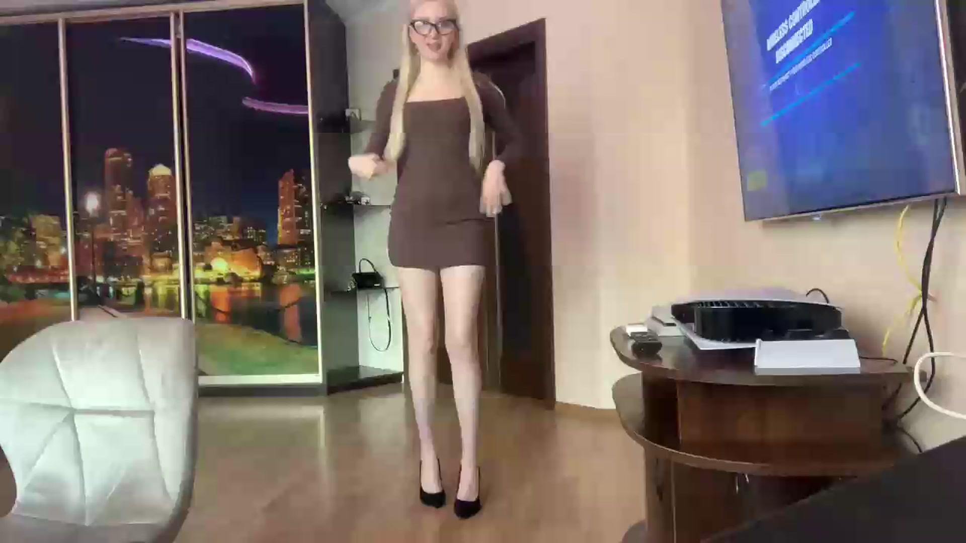 Gallery image thumbnail from SyndyRein's myfreecams stream on, 05/28/2026, 10:21 image 16 of 20