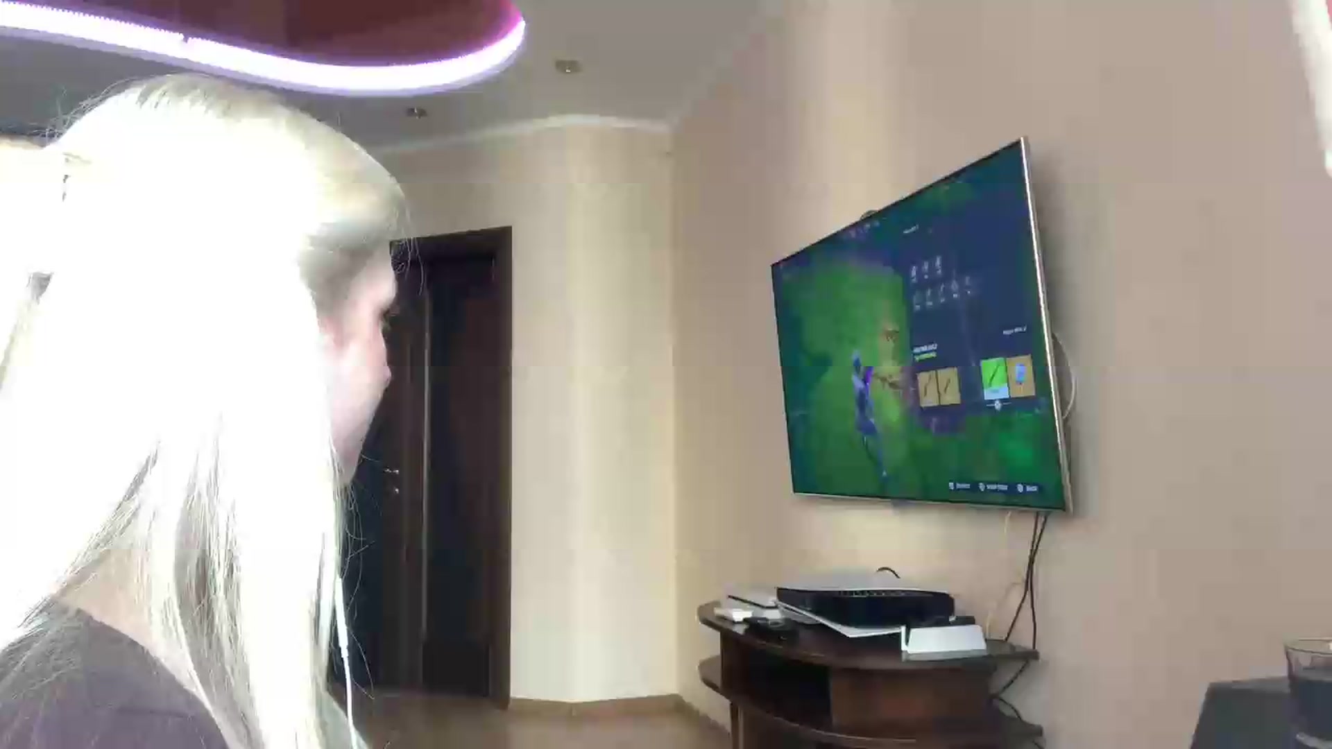 Gallery image thumbnail from SyndyRein's myfreecams stream on, 05/28/2026, 10:21 image 1 of 20