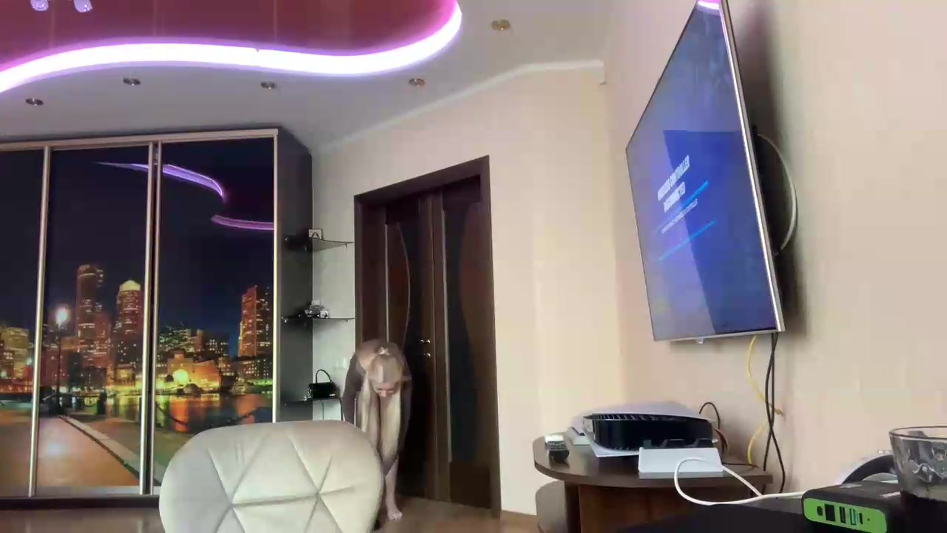 Gallery image thumbnail from SyndyRein's myfreecams stream on, 05/28/2026, 10:21 image 14 of 20