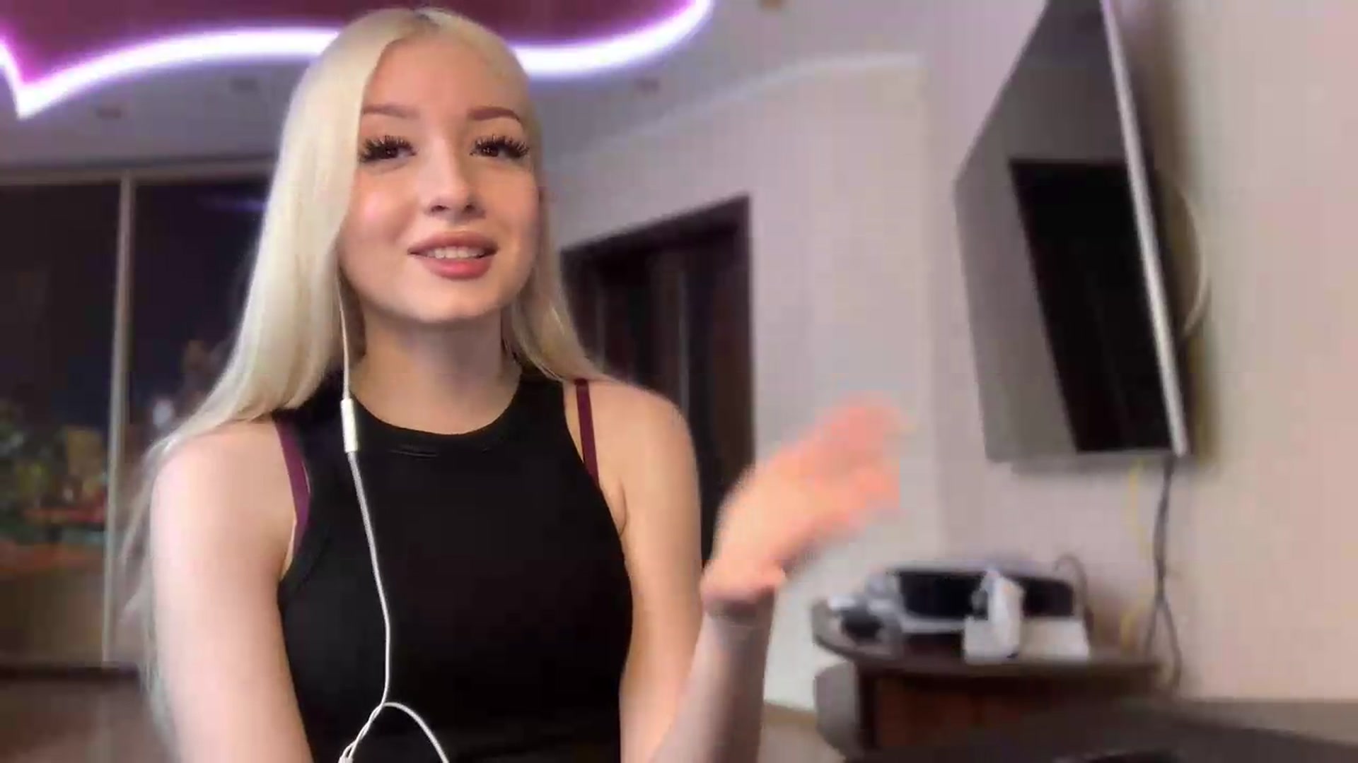 Gallery image thumbnail from SyndyRein's myfreecams stream on, 05/29/2026, 10:00 image 20 of 20