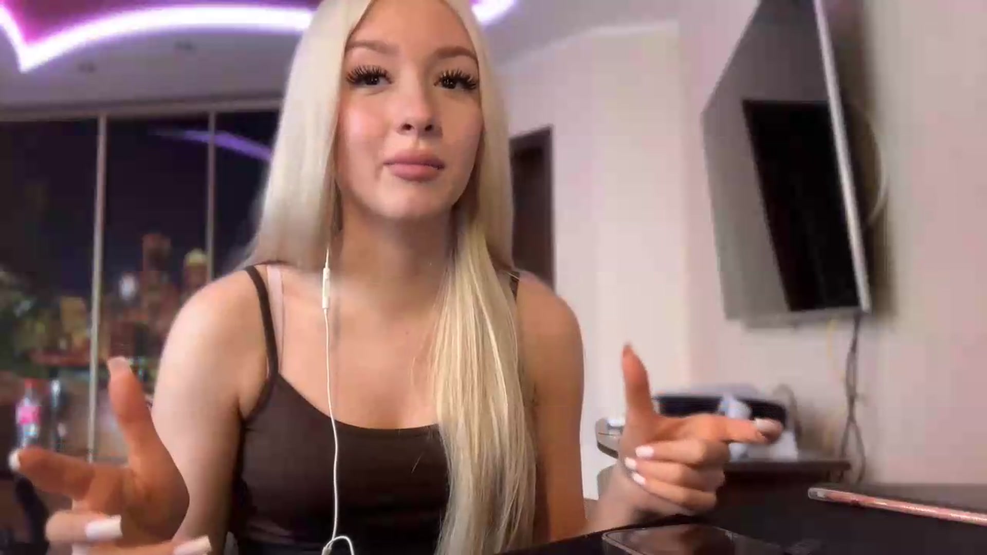 Gallery image thumbnail from SyndyRein's myfreecams stream on, 06/01/2026, 09:57 image 11 of 20