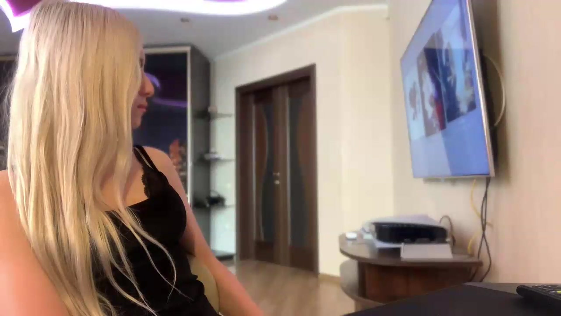 Gallery image thumbnail from SyndyRein's myfreecams stream on, 06/02/2026, 12:00 image 7 of 20