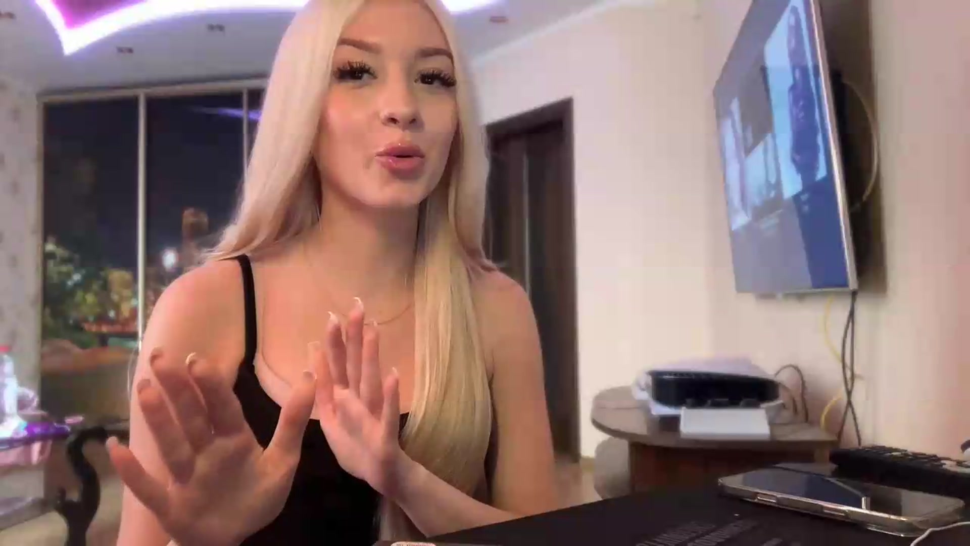 Gallery image thumbnail from SyndyRein's myfreecams stream on, 06/09/2026, 10:26 image 16 of 20
