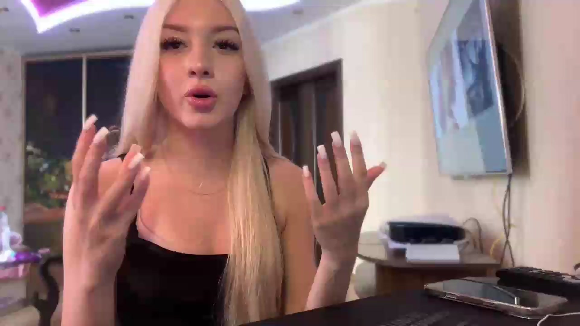 Gallery image thumbnail from SyndyRein's myfreecams stream on, 06/09/2026, 10:26 image 19 of 20