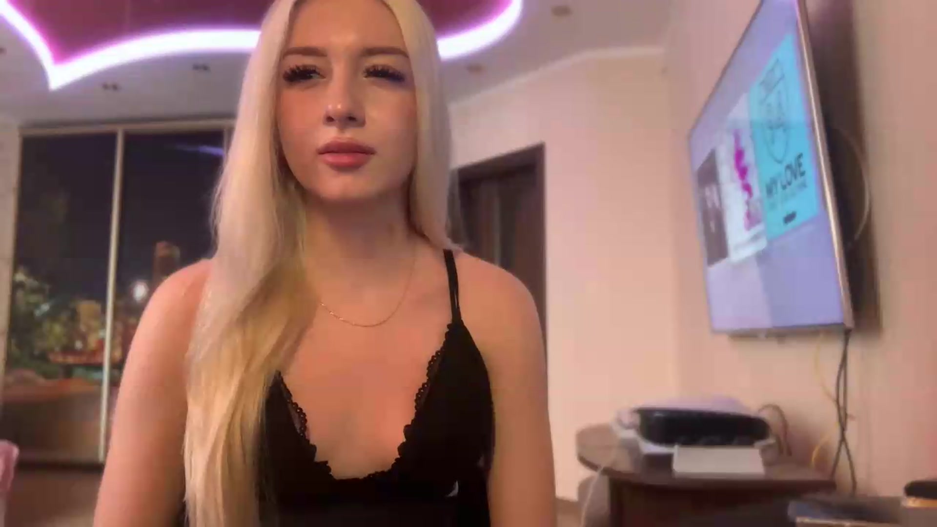 Gallery image thumbnail from SyndyRein's myfreecams stream on, 06/11/2026, 09:06 image 11 of 20