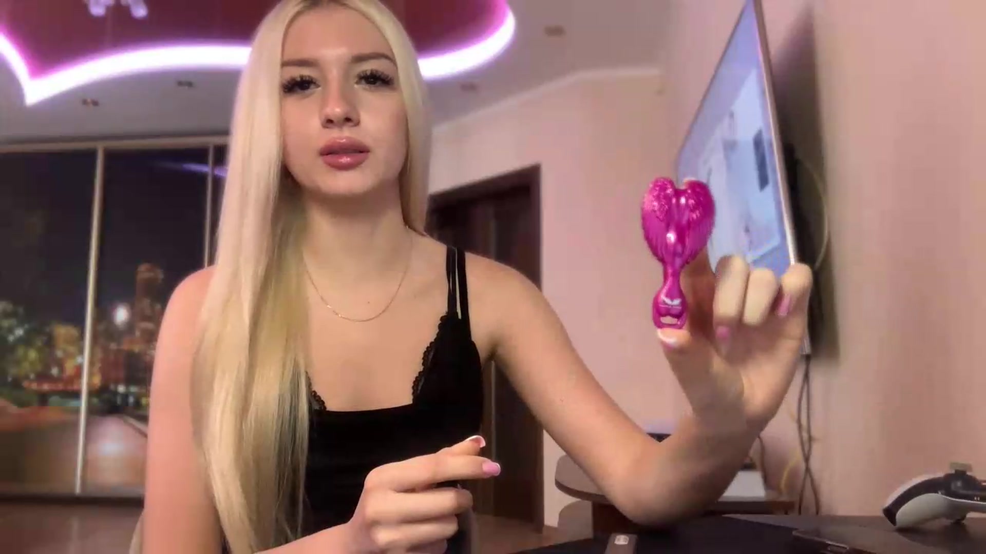 Gallery image thumbnail from SyndyRein's myfreecams stream on, 06/15/2026, 09:55 image 9 of 20