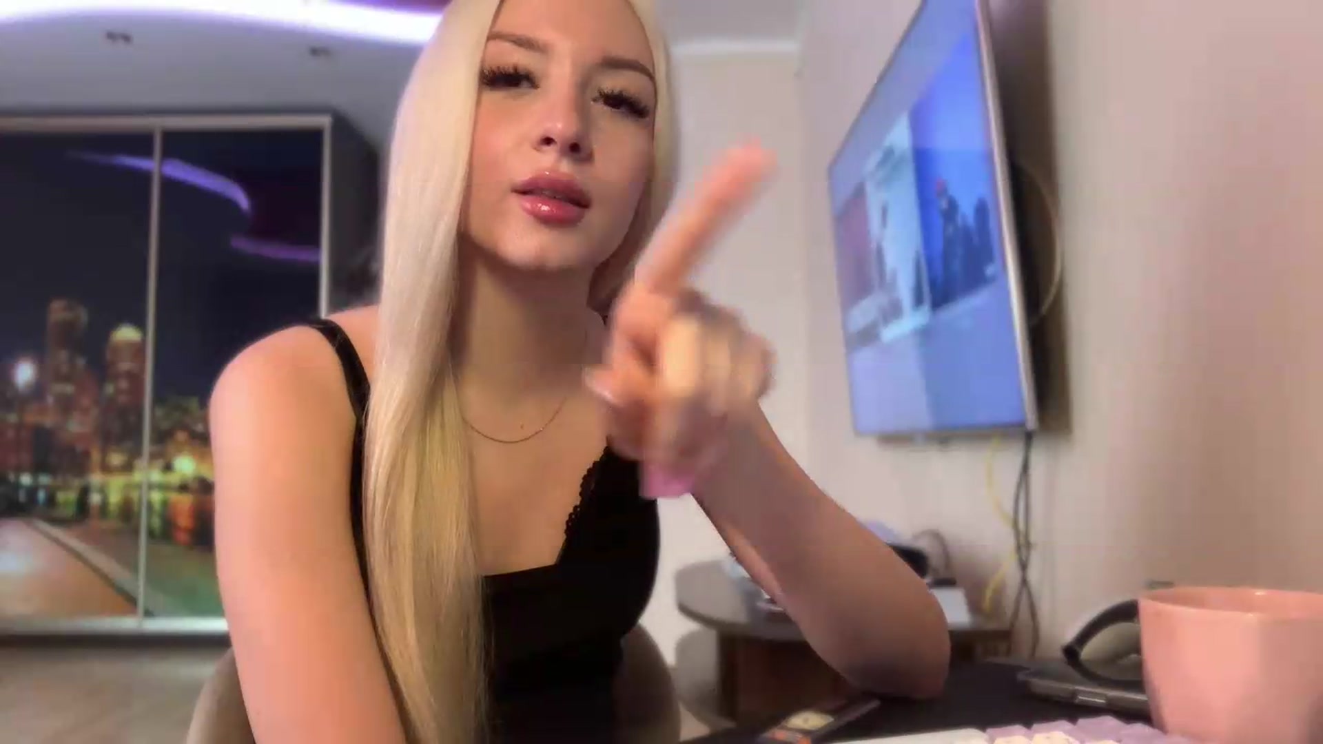Gallery image thumbnail from SyndyRein's myfreecams stream on, 06/15/2026, 12:04 image 17 of 20