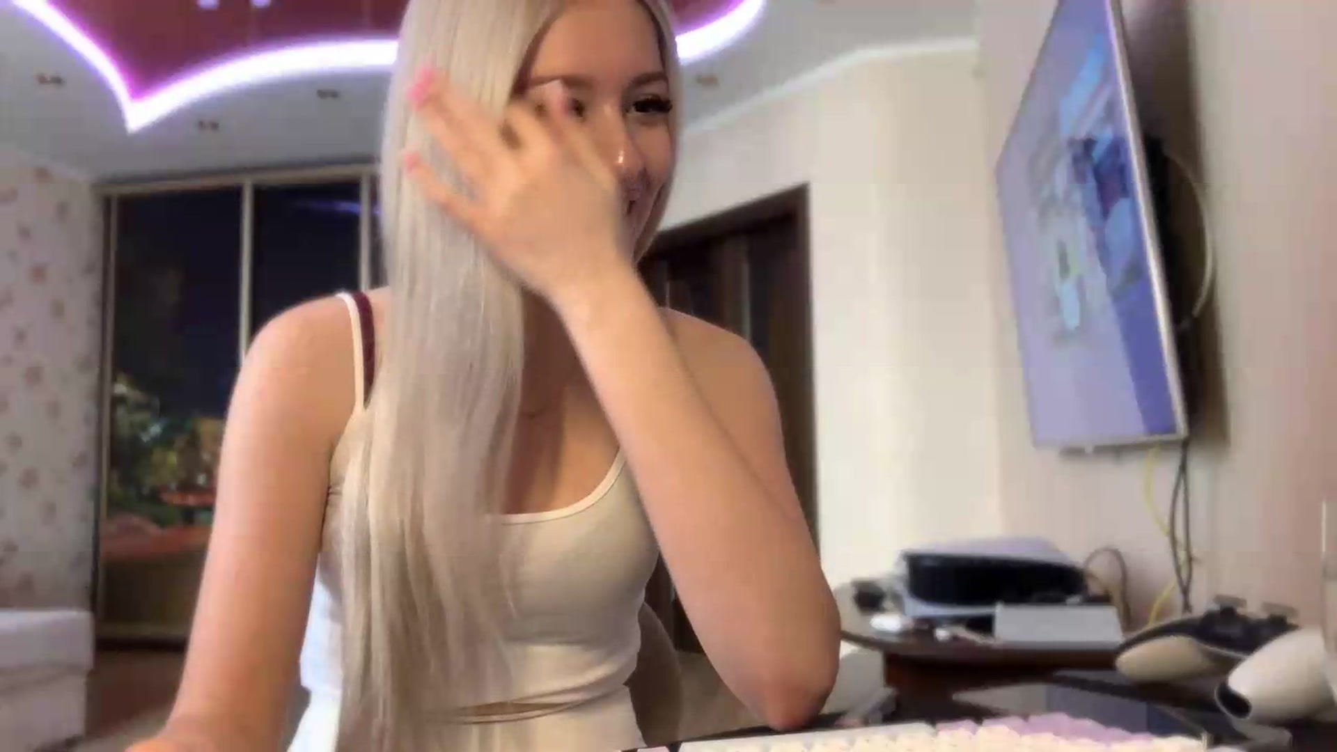 Gallery image thumbnail from SyndyRein's myfreecams stream on, 06/19/2026, 10:13 image 19 of 20