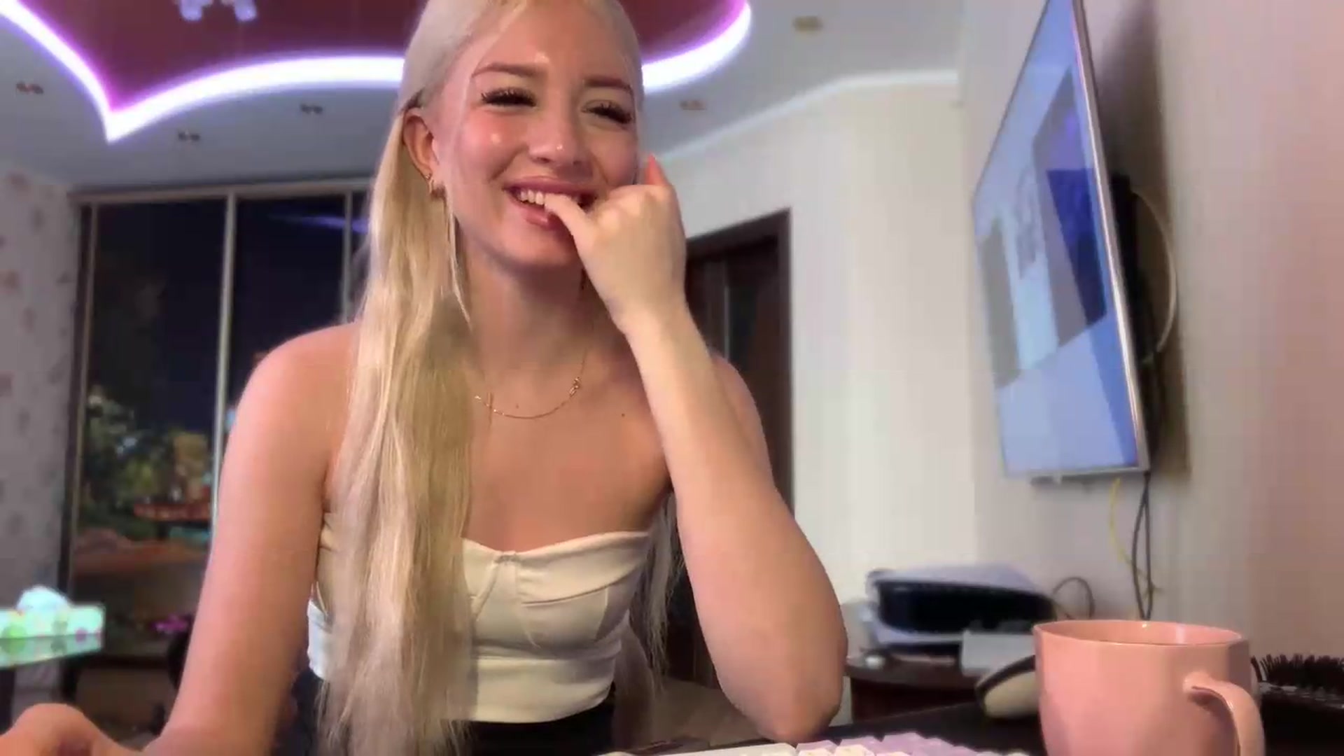Gallery image thumbnail from SyndyRein's myfreecams stream on, 06/22/2026, 10:52 image 20 of 20