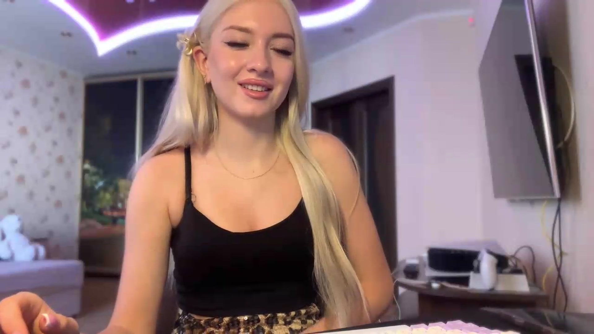 Gallery image thumbnail from SyndyRein's myfreecams stream on, 06/25/2026, 08:17 image 20 of 20