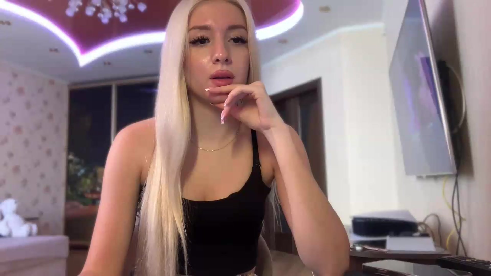 Gallery image thumbnail from SyndyRein's myfreecams stream on, 06/25/2026, 12:09 image 7 of 20