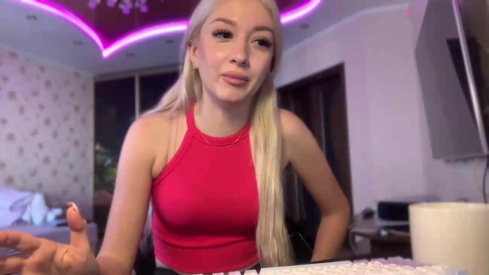 Gallery image thumbnail from SyndyRein's myfreecams stream on, 06/29/2026, 08:17 image 3 of 20