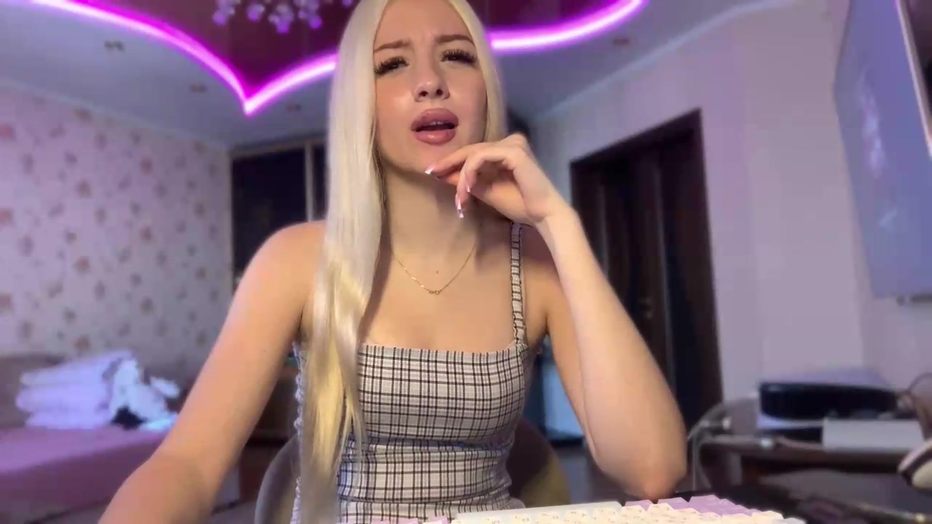 Gallery image thumbnail from SyndyRein's myfreecams stream on, 07/01/2026, 08:49 image 15 of 20