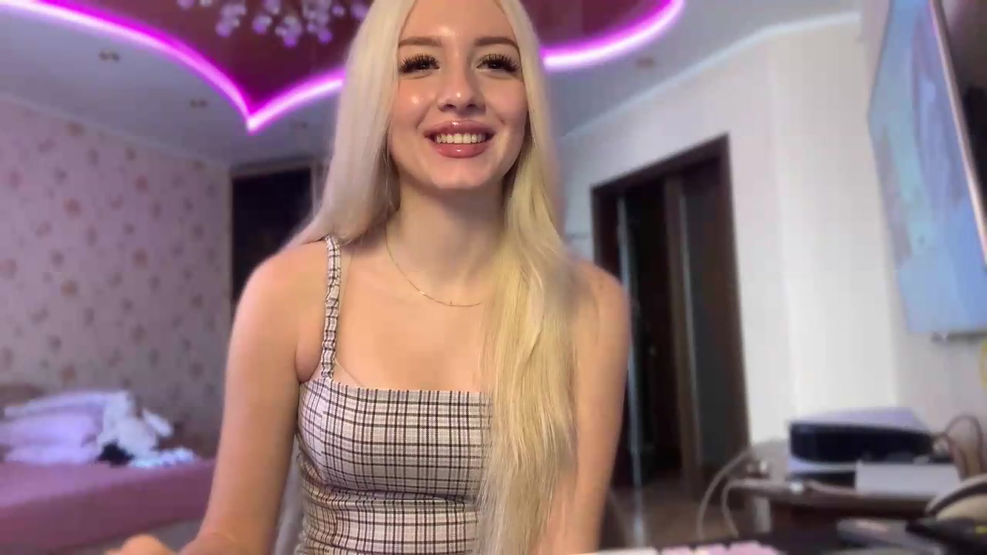 Gallery image thumbnail from SyndyRein's myfreecams stream on, 07/01/2026, 10:56 image 20 of 20