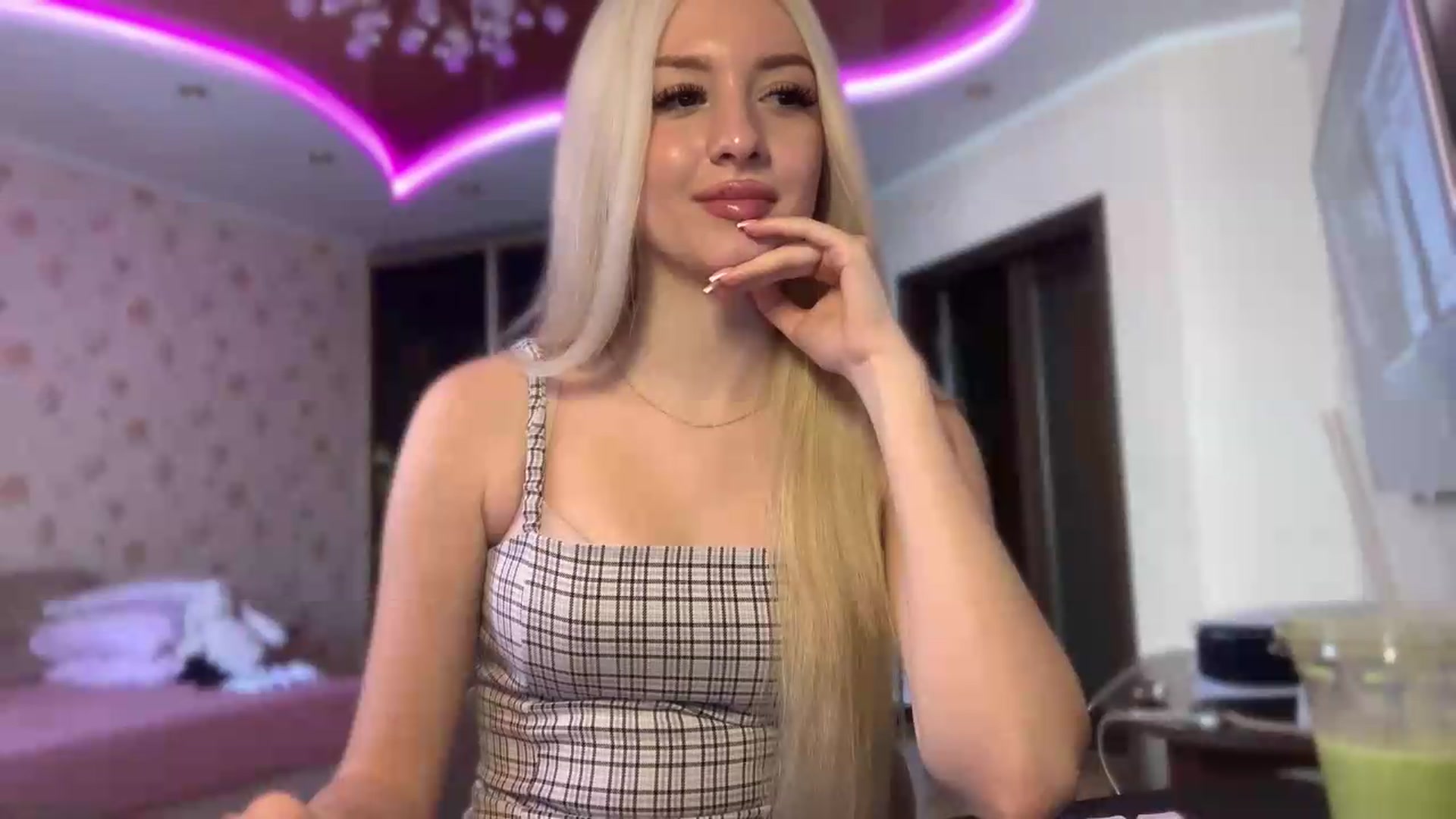 Gallery image thumbnail from SyndyRein's myfreecams stream on, 07/01/2026, 11:19 image 6 of 20