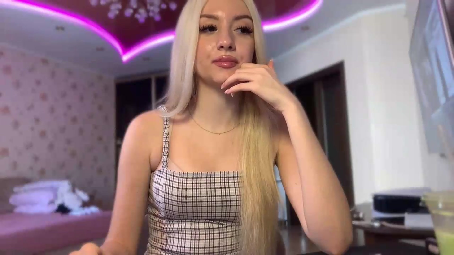 Gallery image thumbnail from SyndyRein's myfreecams stream on, 07/01/2026, 11:19 image 4 of 20