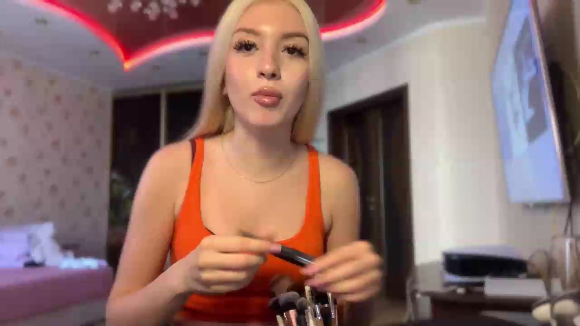 Gallery image thumbnail from SyndyRein's myfreecams stream on, 07/02/2026, 10:43 image 1 of 20