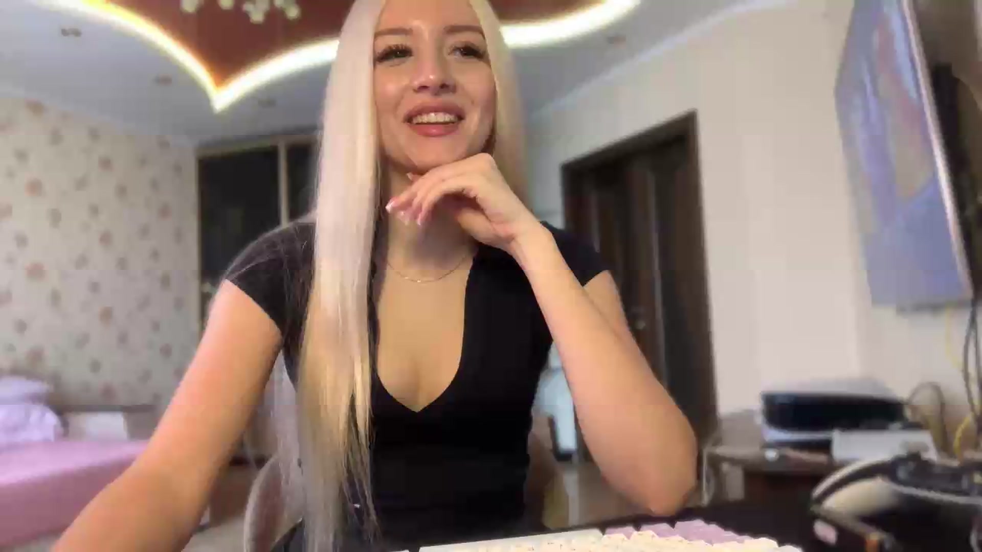 Gallery image thumbnail from SyndyRein's myfreecams stream on, 07/03/2026, 08:35 image 15 of 20