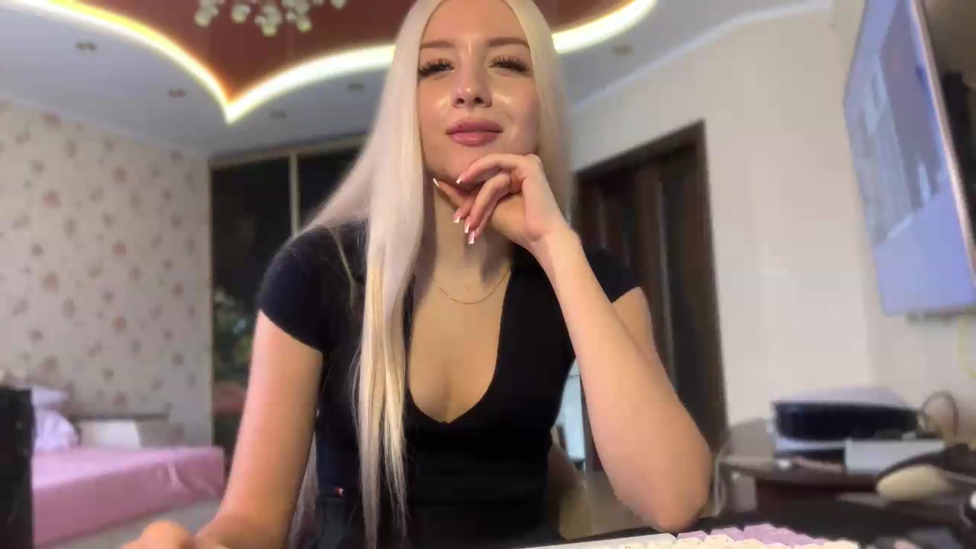 Gallery image thumbnail from SyndyRein's myfreecams stream on, 07/03/2026, 09:33 image 5 of 20