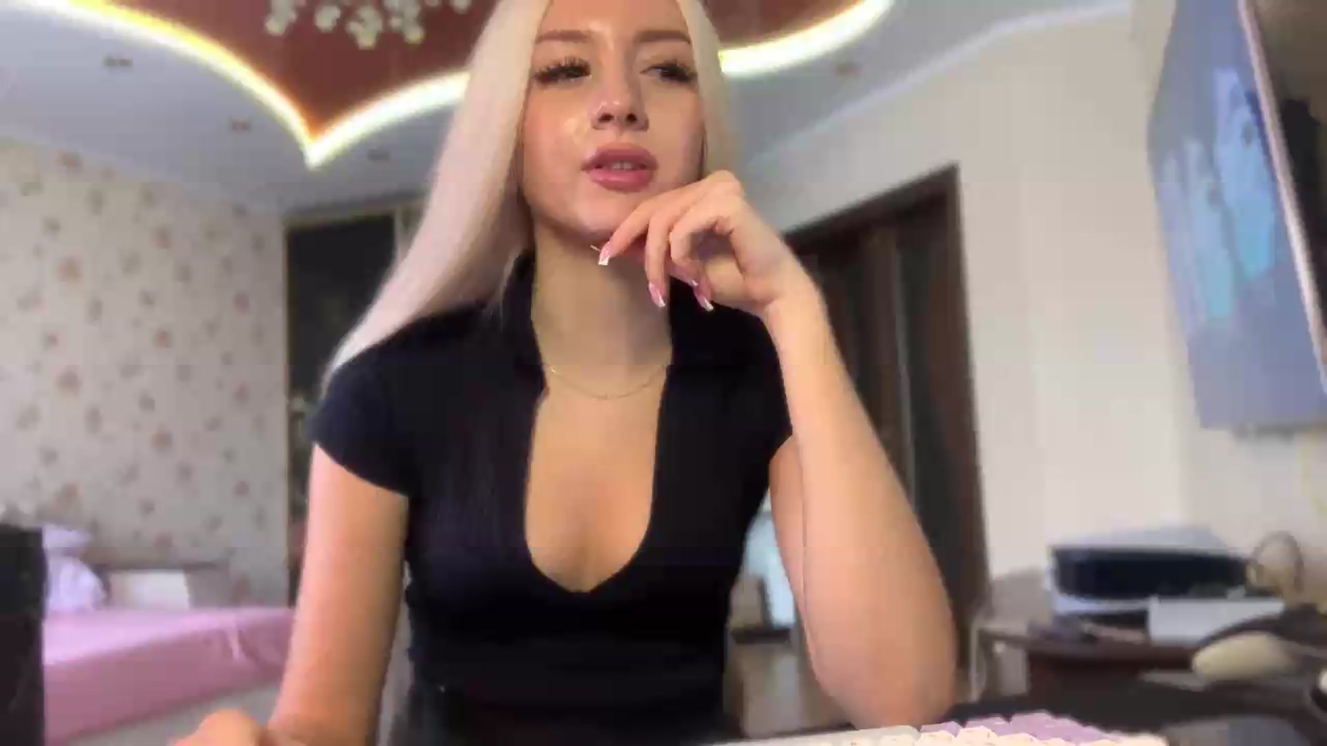 Gallery image thumbnail from SyndyRein's myfreecams stream on, 07/03/2026, 09:33 image 1 of 20
