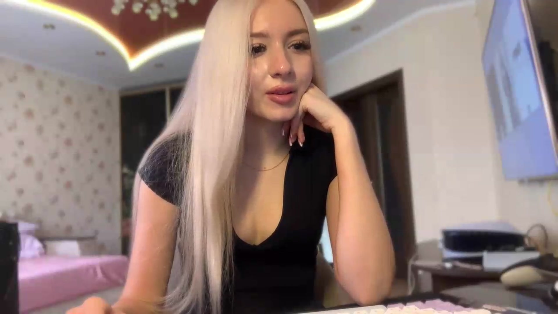 Gallery image thumbnail from SyndyRein's myfreecams stream on, 07/03/2026, 09:33 image 10 of 20