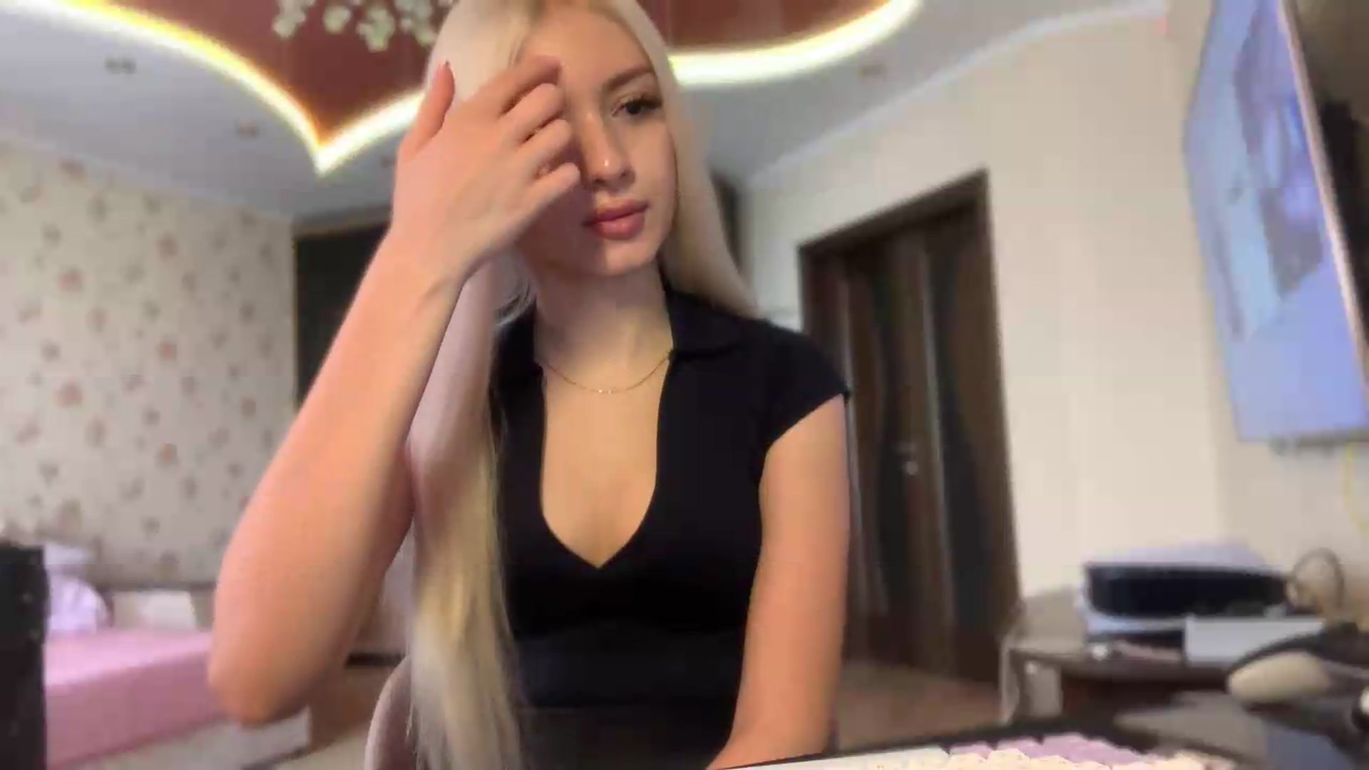 Gallery image thumbnail from SyndyRein's myfreecams stream on, 07/03/2026, 09:33 image 14 of 20