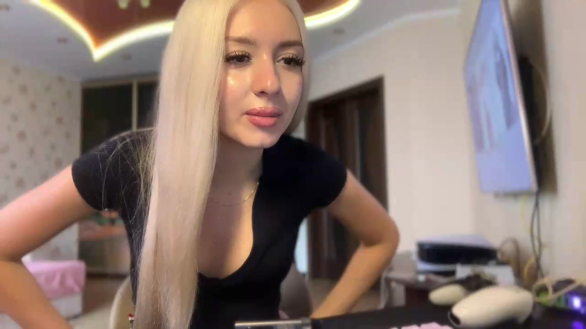 Gallery image thumbnail from SyndyRein's myfreecams stream on, 07/03/2026, 11:22 image 16 of 20