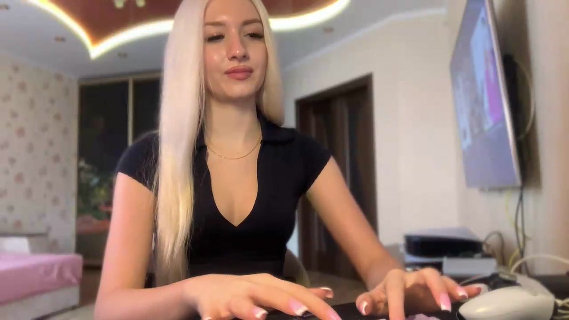Gallery image thumbnail from SyndyRein's myfreecams stream on, 07/03/2026, 11:22 image 20 of 20