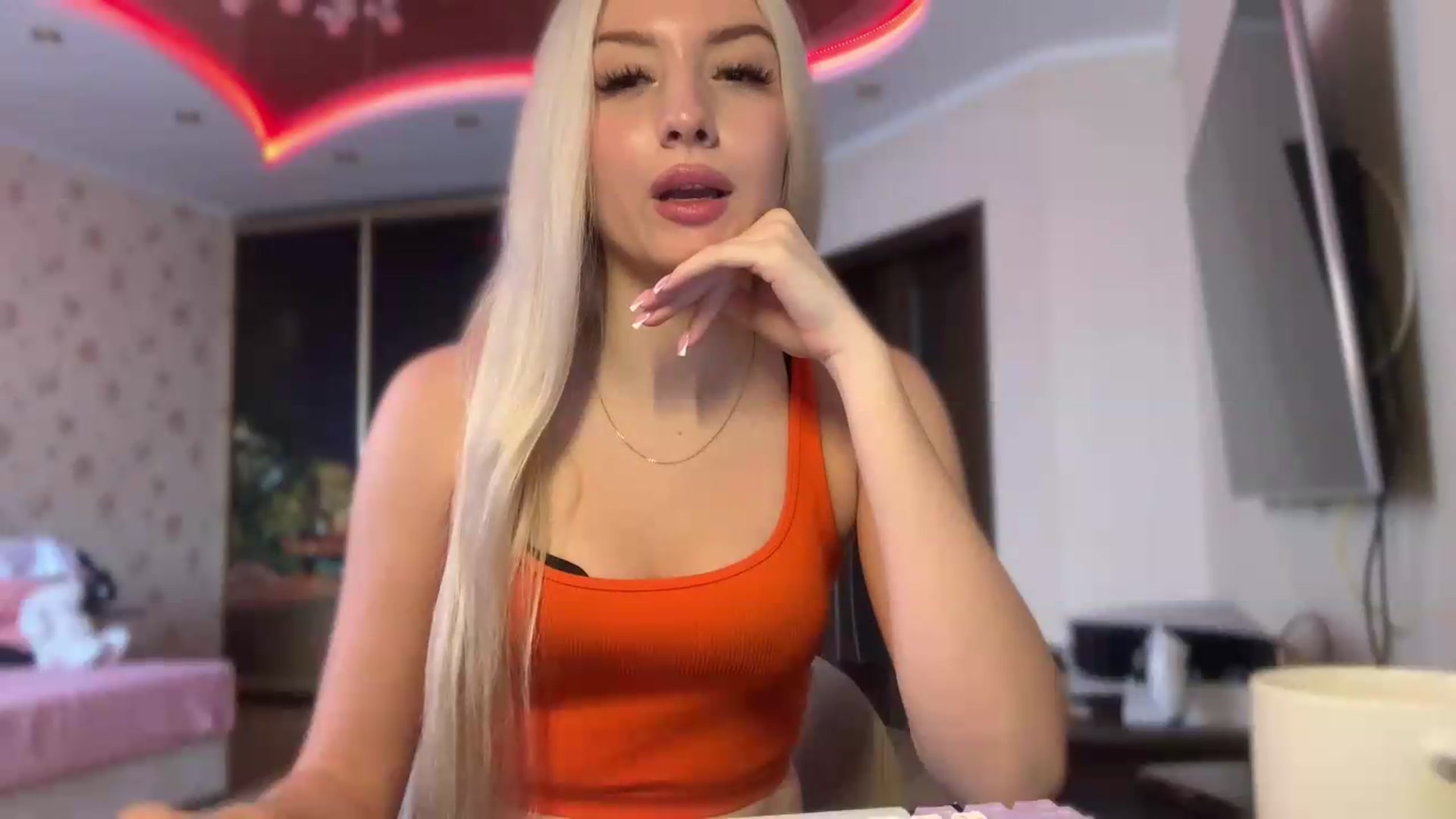 Gallery image thumbnail from SyndyRein's myfreecams stream on, 07/06/2026, 10:57 image 5 of 20