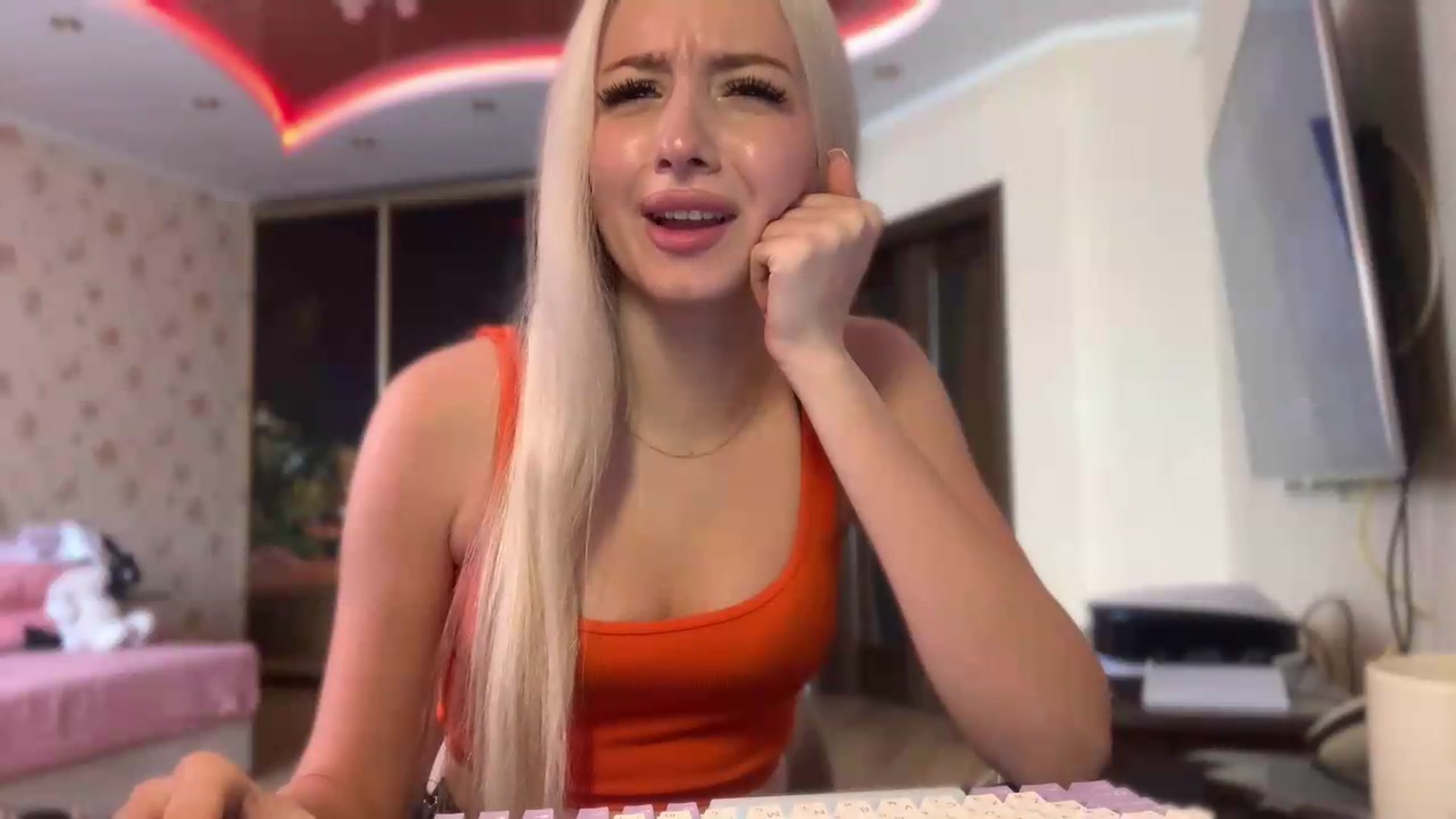 Gallery image thumbnail from SyndyRein's myfreecams stream on, 07/06/2026, 11:57 image 14 of 20