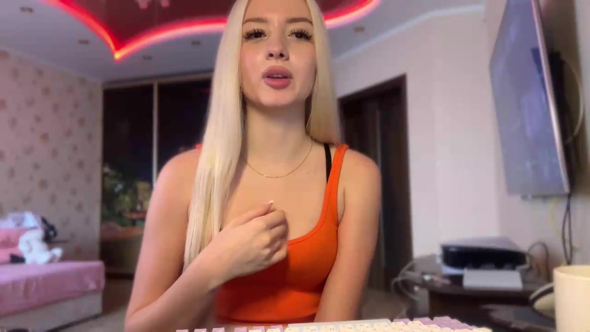 Gallery image thumbnail from SyndyRein's myfreecams stream on, 07/06/2026, 11:57 image 16 of 20