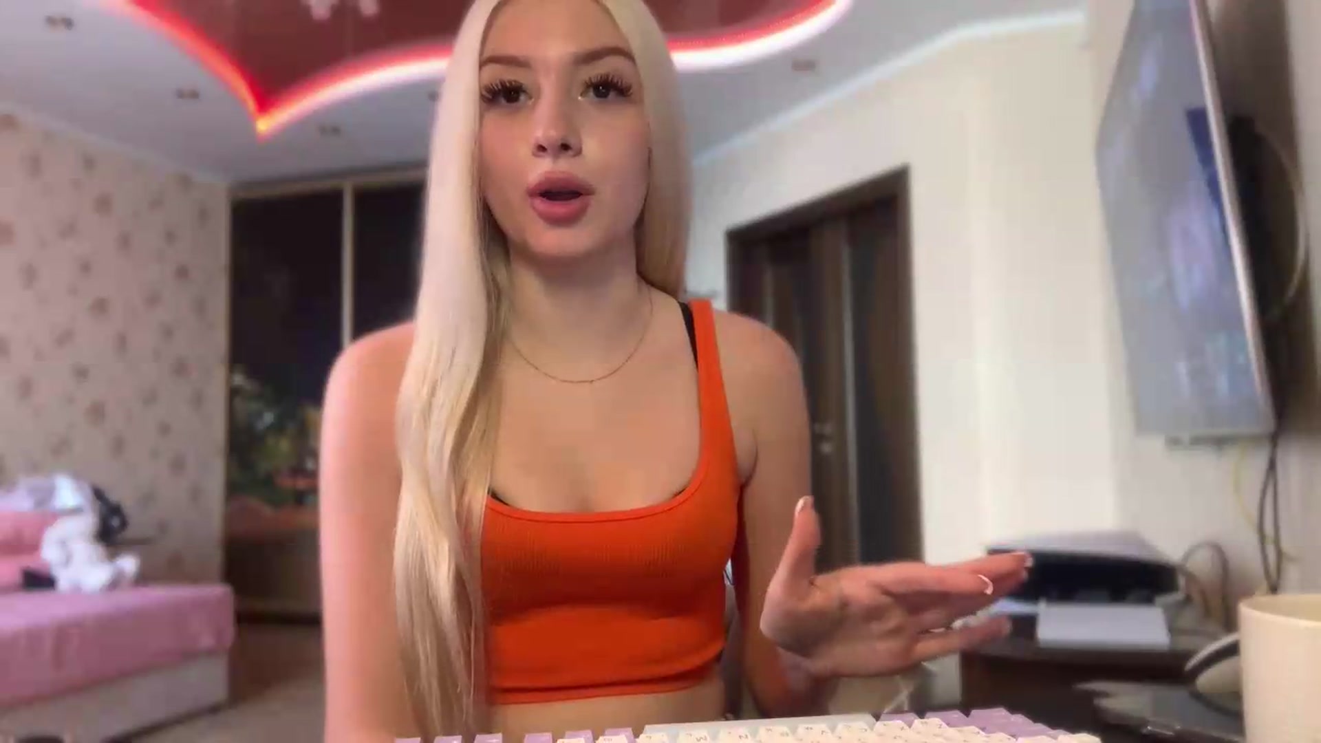 Gallery image thumbnail from SyndyRein's myfreecams stream on, 07/06/2026, 11:57 image 2 of 20