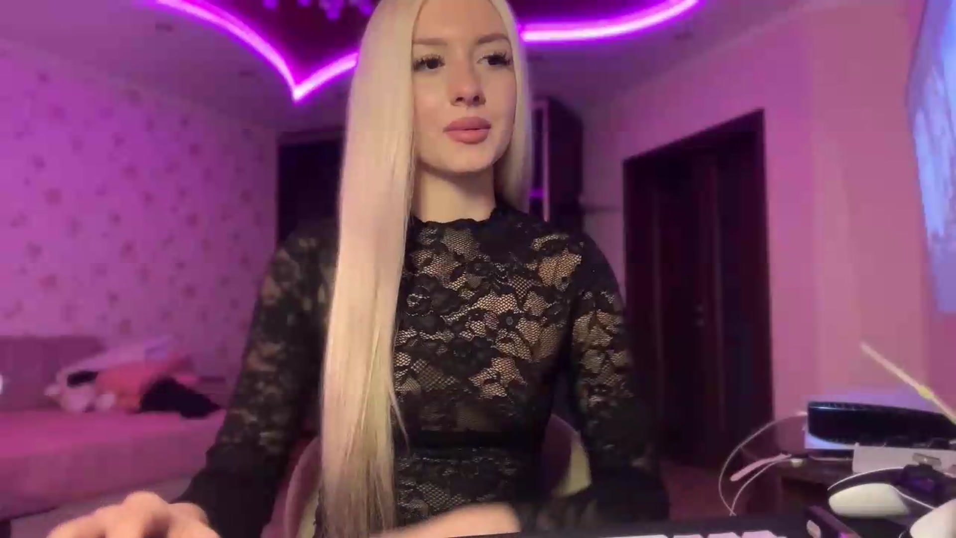 Gallery image thumbnail from SyndyRein's myfreecams stream on, 07/08/2026, 11:48 image 11 of 20