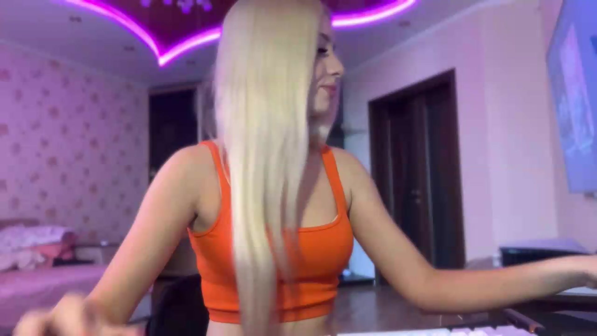 Gallery image thumbnail from SyndyRein's myfreecams stream on, 07/09/2026, 09:58 image 6 of 20