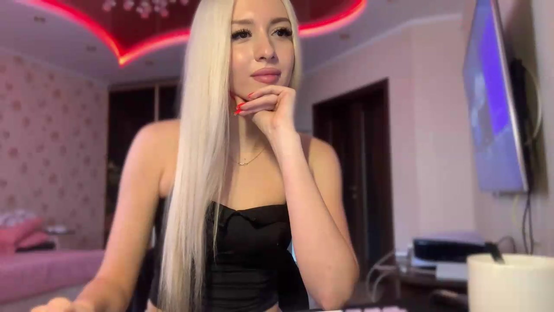 Gallery image thumbnail from SyndyRein's myfreecams stream on, 07/10/2026, 09:20 image 19 of 20