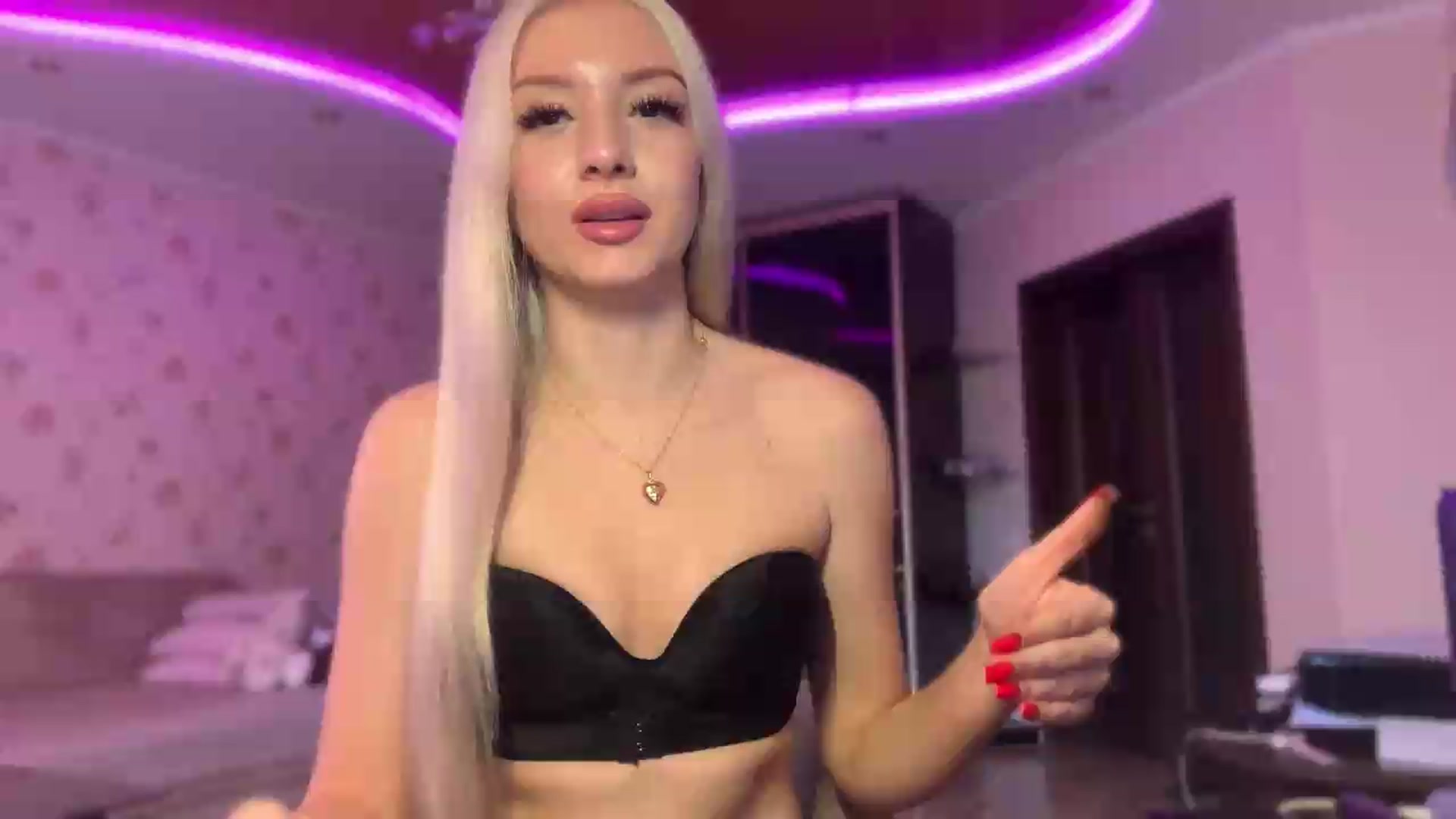 Gallery image thumbnail from SyndyRein's myfreecams stream on, 07/20/2026, 08:22 image 18 of 20