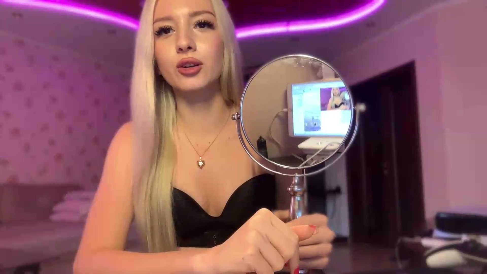 Gallery image thumbnail from SyndyRein's myfreecams stream on, 07/20/2026, 13:04 image 8 of 20