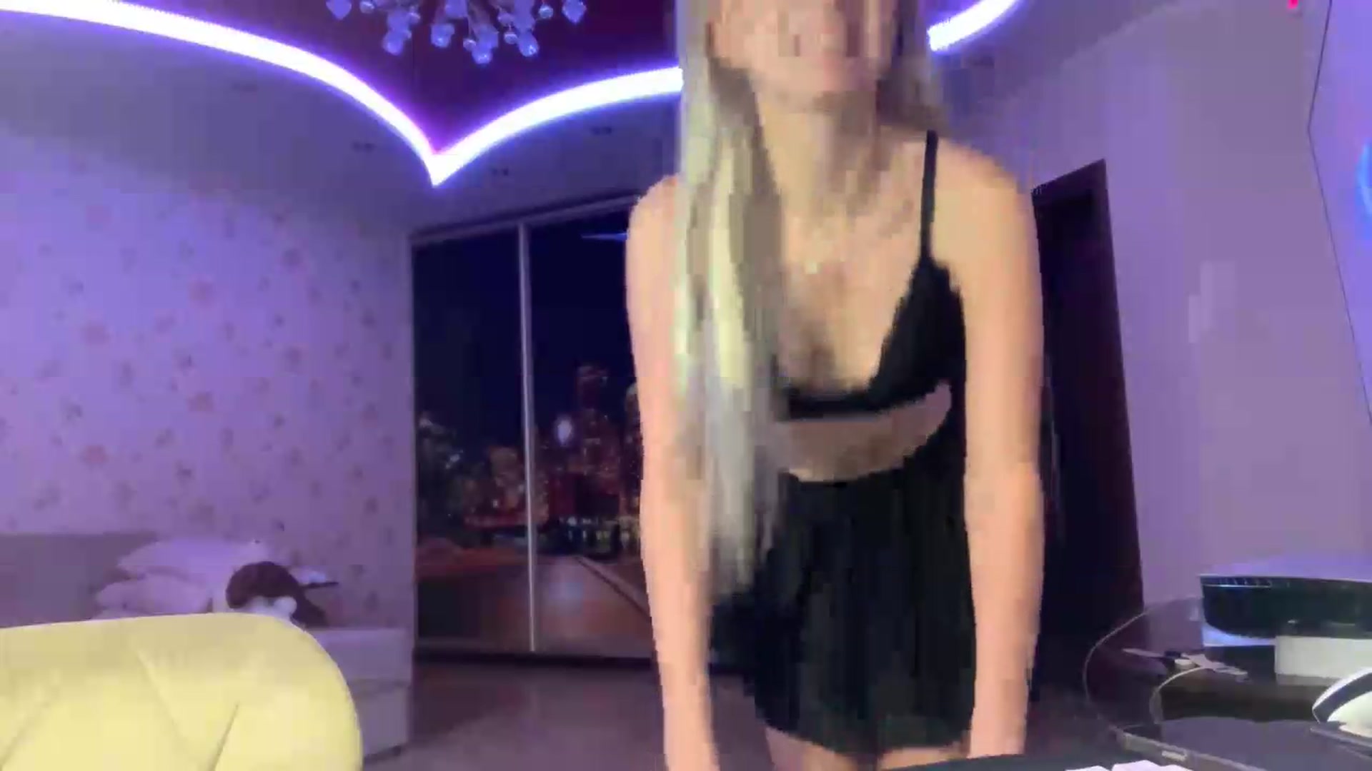 Gallery image thumbnail from SyndyRein's myfreecams stream on, 07/21/2026, 11:33 image 13 of 20