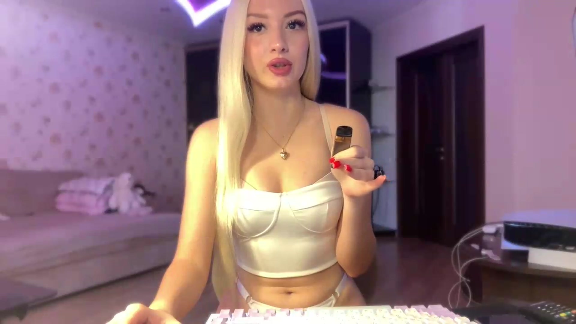 Gallery image thumbnail from SyndyRein's myfreecams stream on, 07/23/2026, 08:31 image 19 of 20