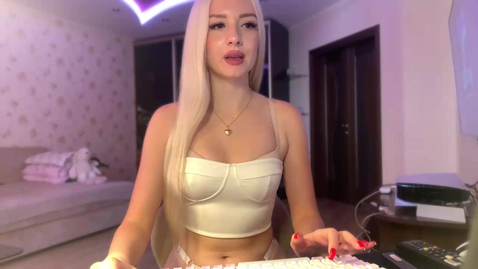 Gallery image thumbnail from SyndyRein's myfreecams stream on, 07/23/2026, 10:30 image 7 of 20