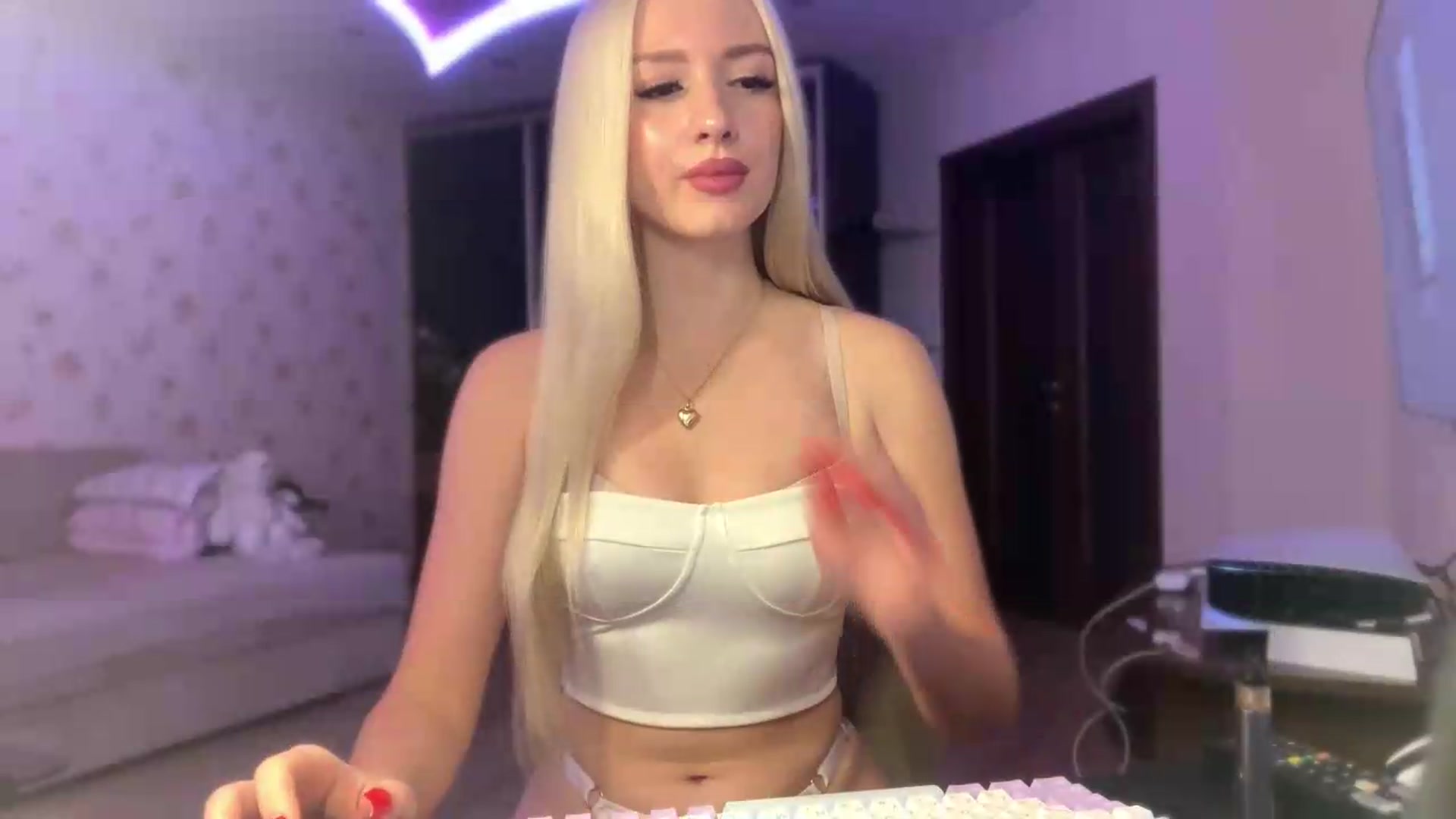 Gallery image thumbnail from SyndyRein's myfreecams stream on, 07/23/2026, 11:28 image 5 of 20